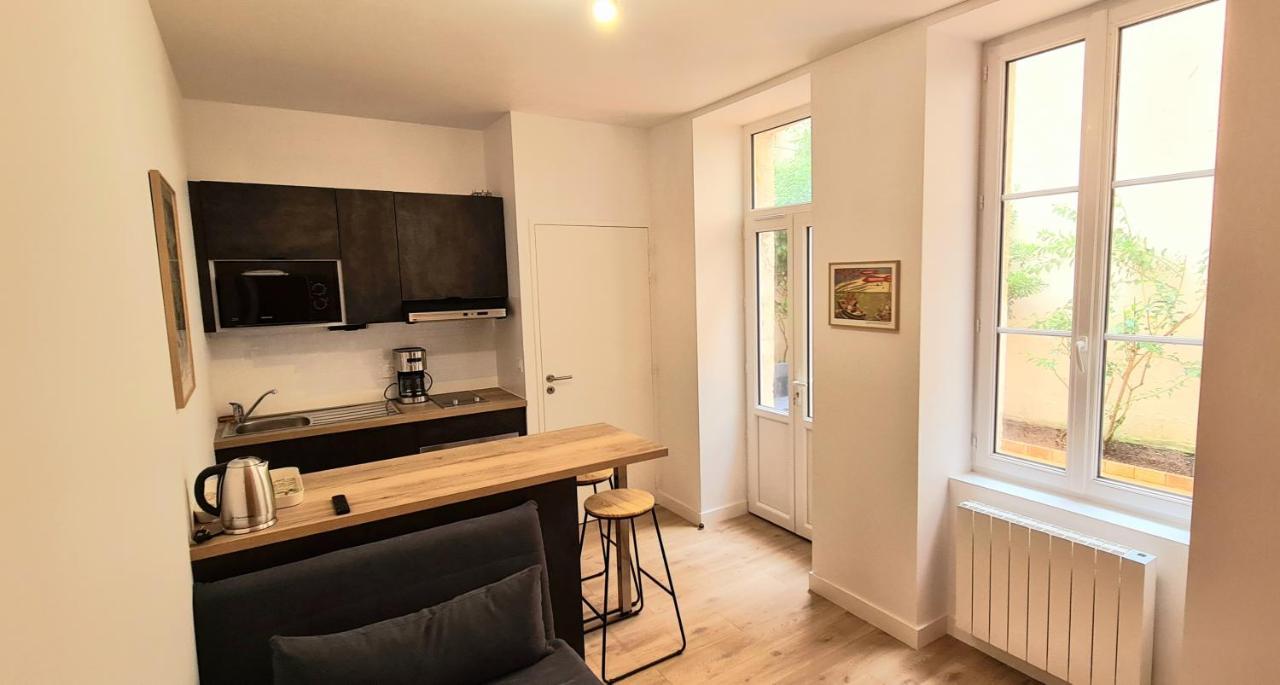 Coeur De La Rochelle Avec Terrasse Appartement Buitenkant foto